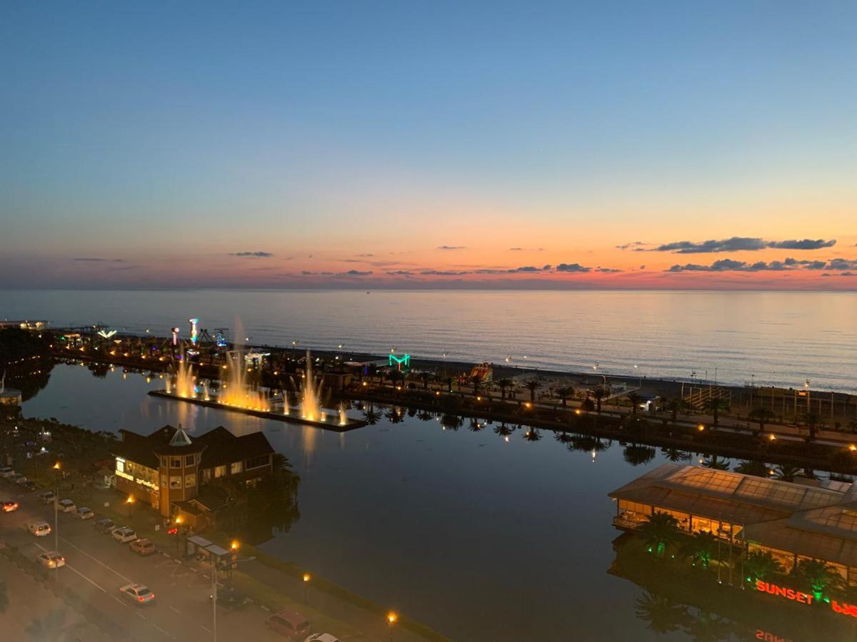 Sunshine Apartments Batumi Exterior photo